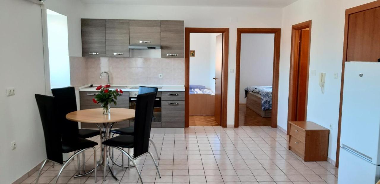 Apartments Bellus Mare Mali Lošinj Exterior foto