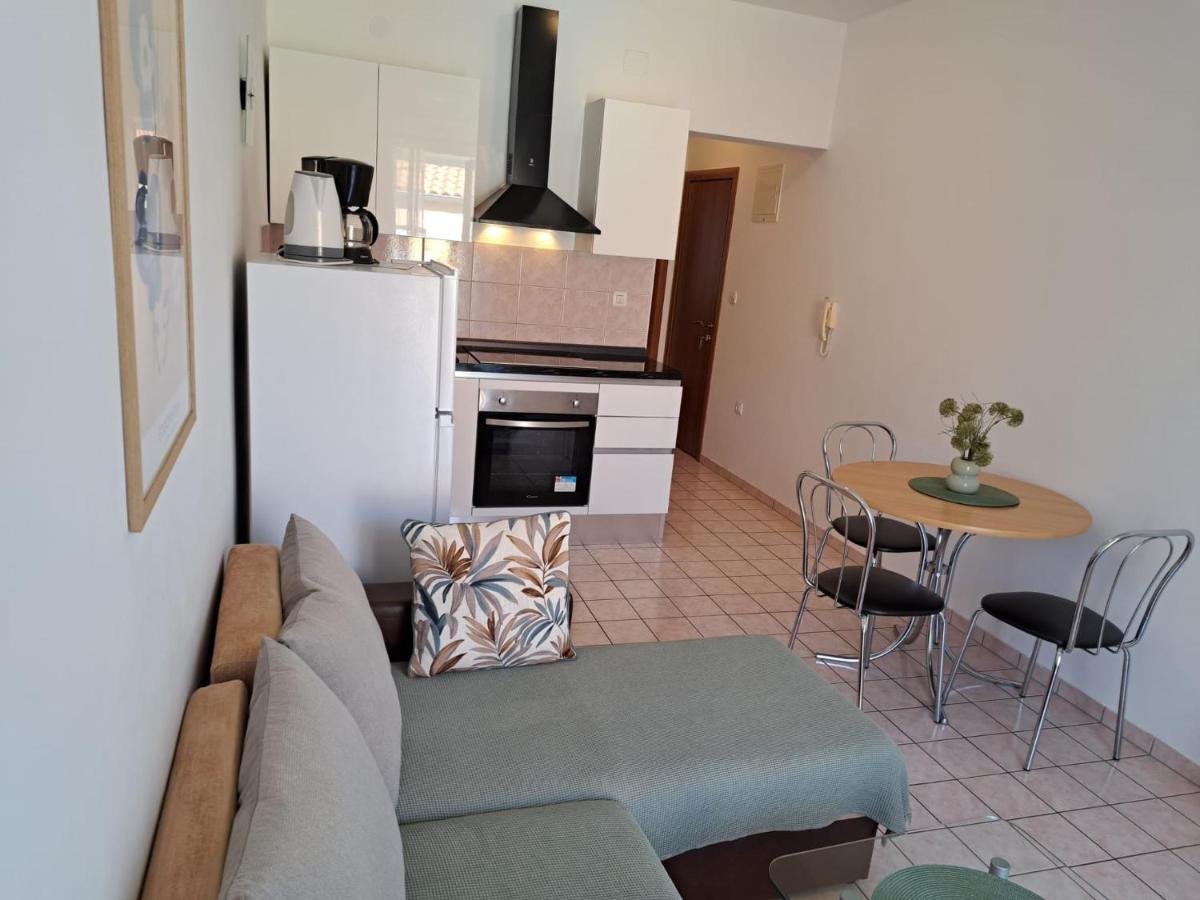 Apartments Bellus Mare Mali Lošinj Exterior foto