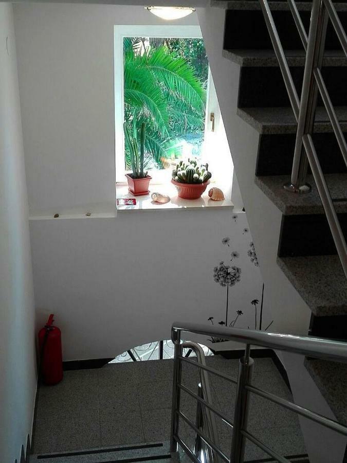 Apartments Bellus Mare Mali Lošinj Exterior foto
