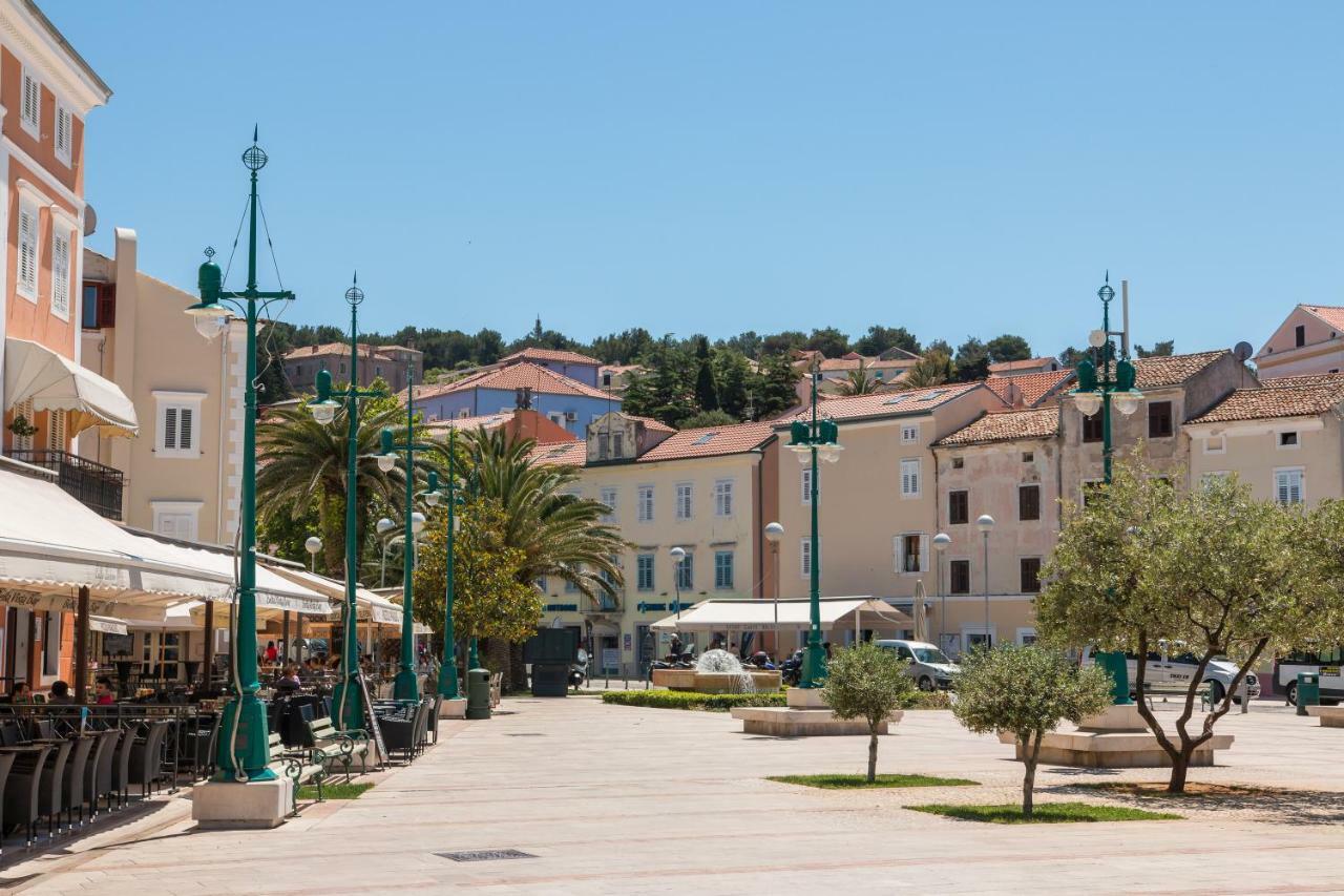 Apartments Bellus Mare Mali Lošinj Exterior foto