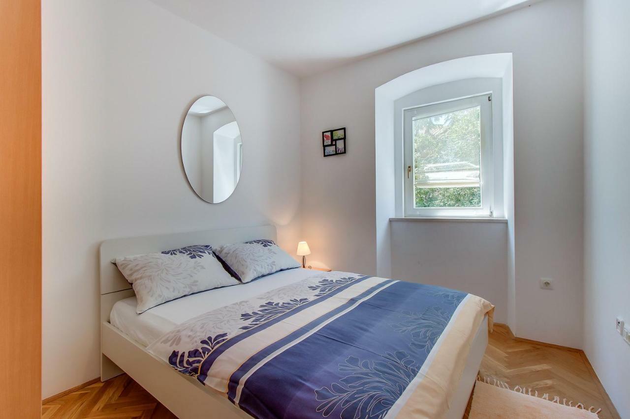 Apartments Bellus Mare Mali Lošinj Exterior foto