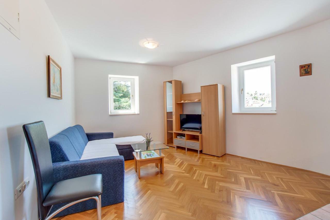 Apartments Bellus Mare Mali Lošinj Exterior foto