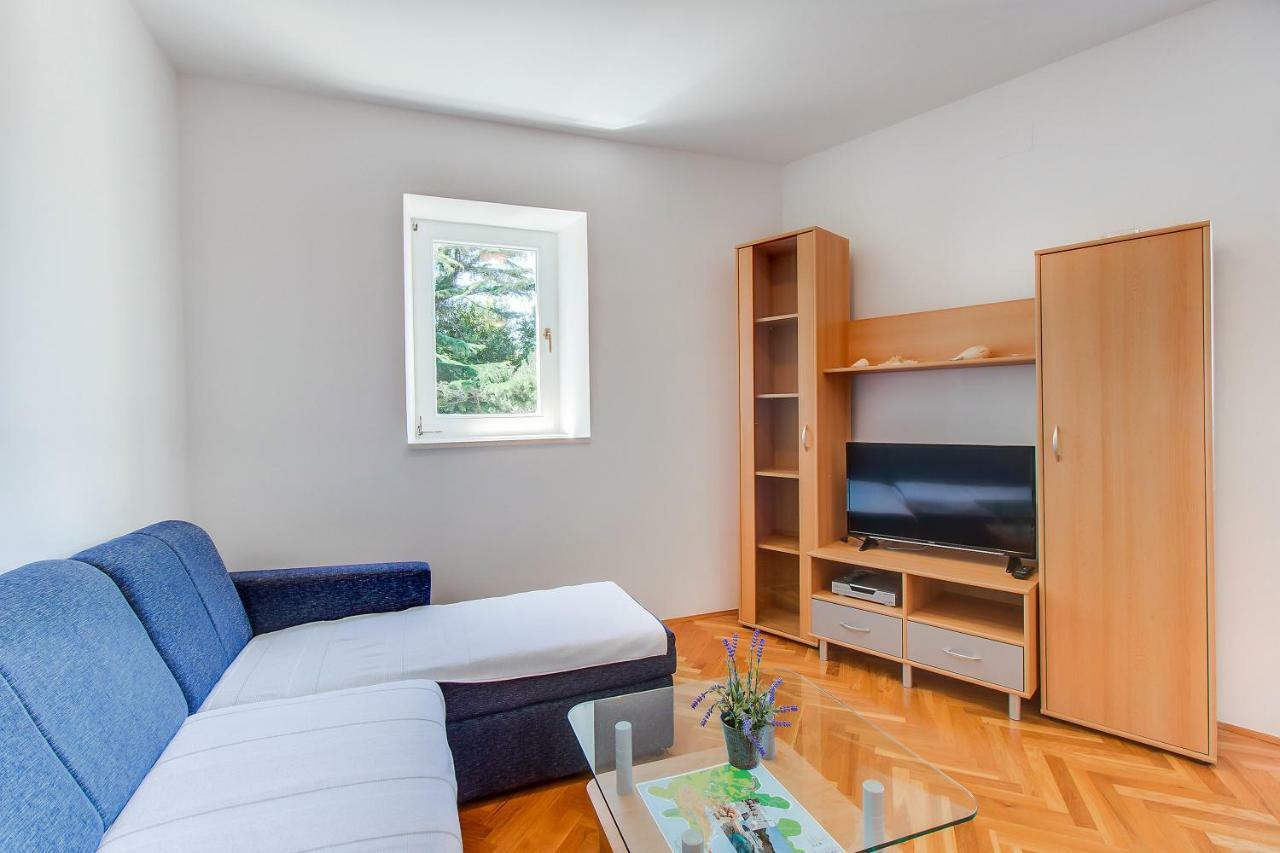 Apartments Bellus Mare Mali Lošinj Exterior foto