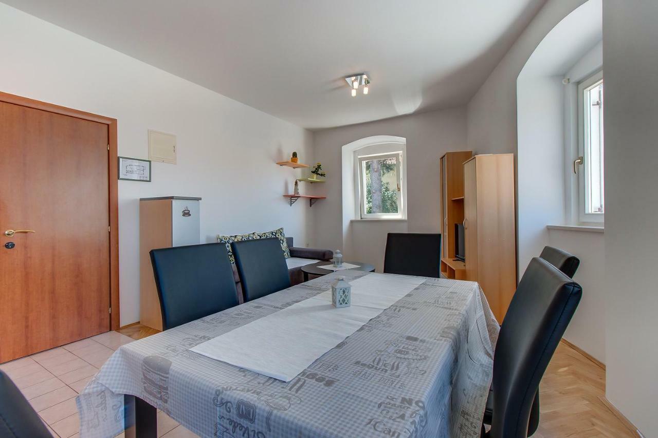 Apartments Bellus Mare Mali Lošinj Exterior foto