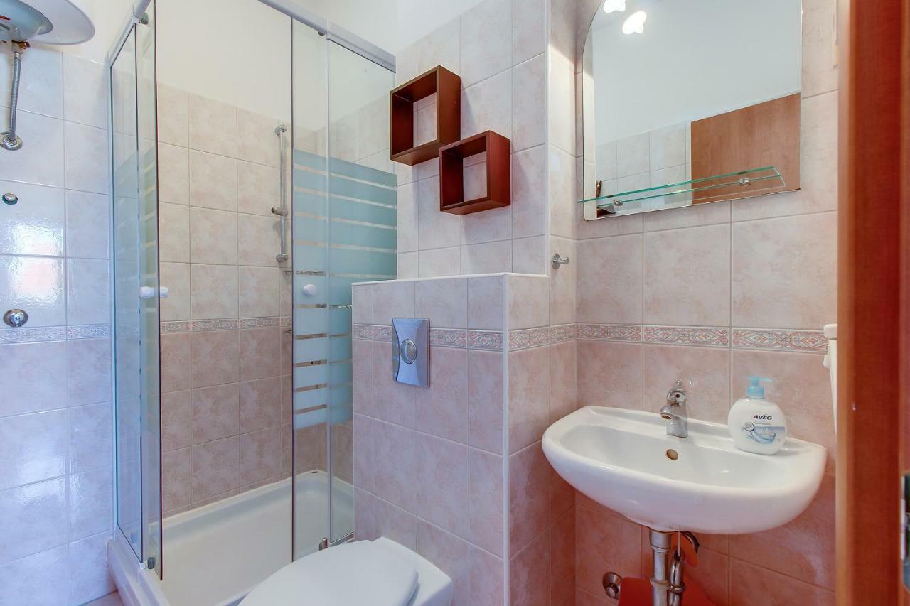 Apartments Bellus Mare Mali Lošinj Exterior foto