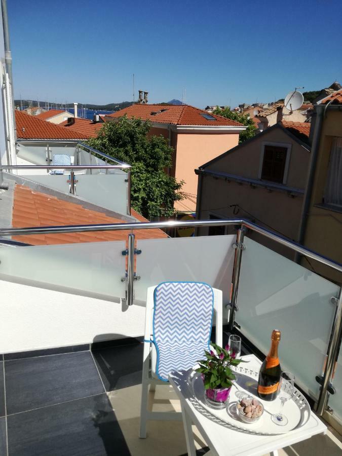 Apartments Bellus Mare Mali Lošinj Exterior foto